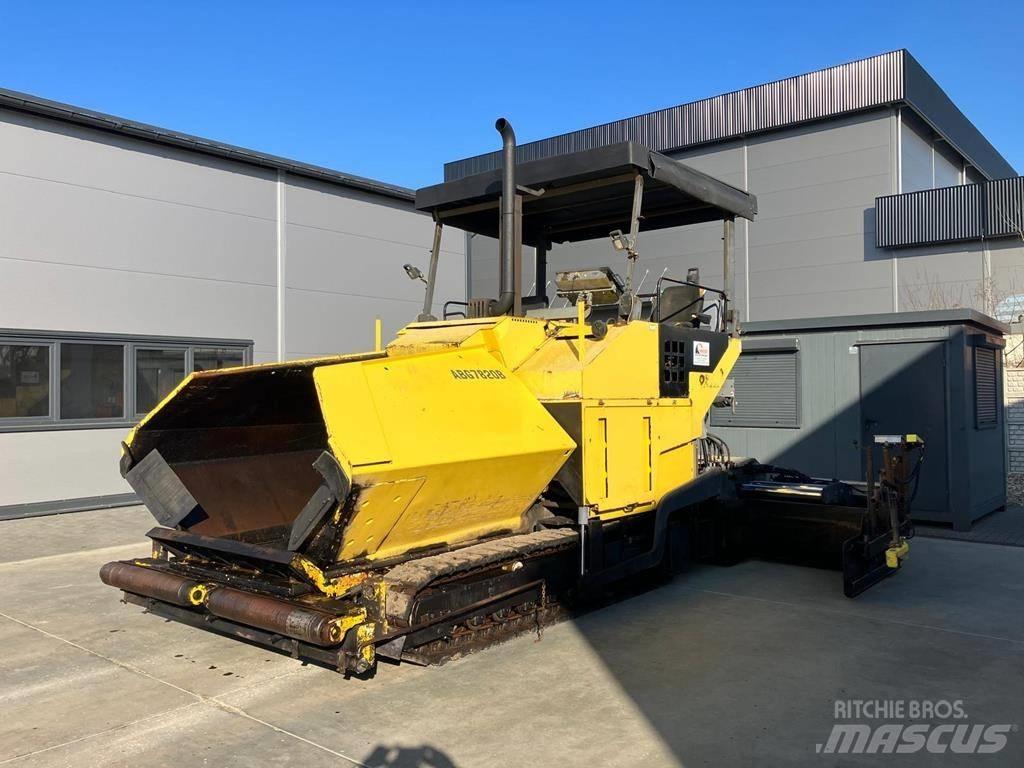 ABG Titan 7820 Asphalt pavers