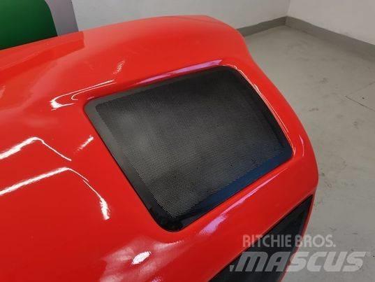 Manitou MLT 840 hood Cabins and interior