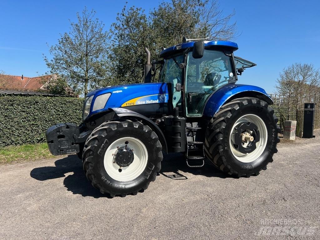 New Holland T 7070 Tractors