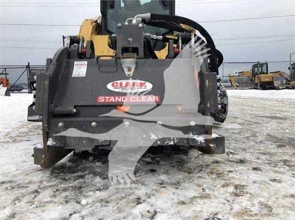 Bradco  Asphalt pavers