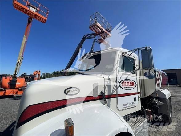 Peterbilt 330 Water bowser