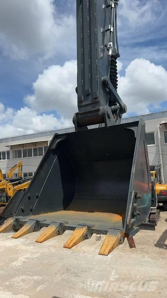 Hyundai r220lc-9s Mini excavators  7t - 12t