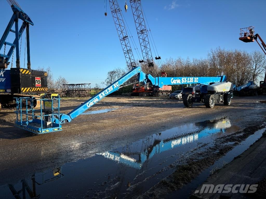 Genie SX 135 XC Telescopic boom lifts