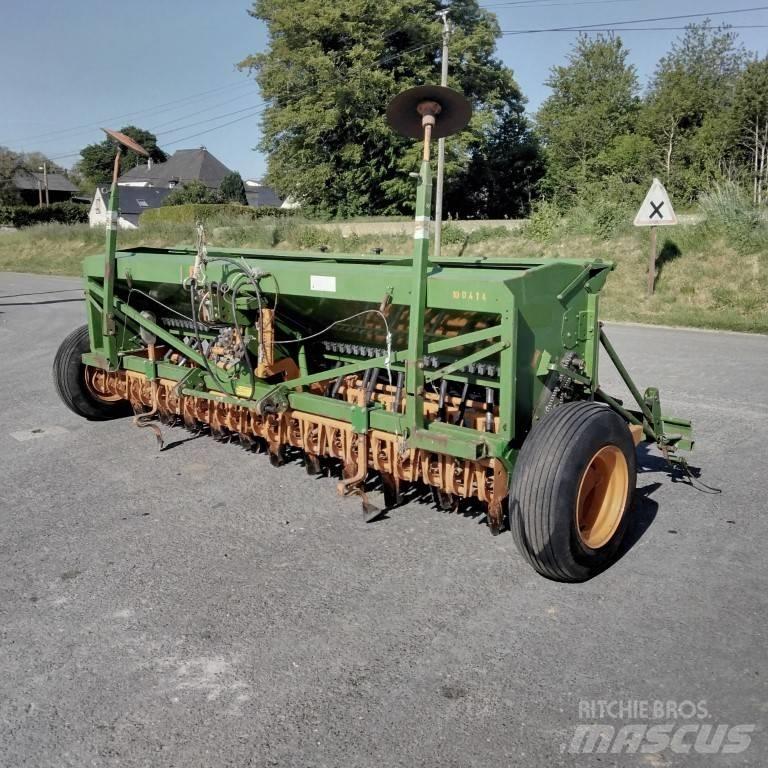 Amazone D7 40 E Drills