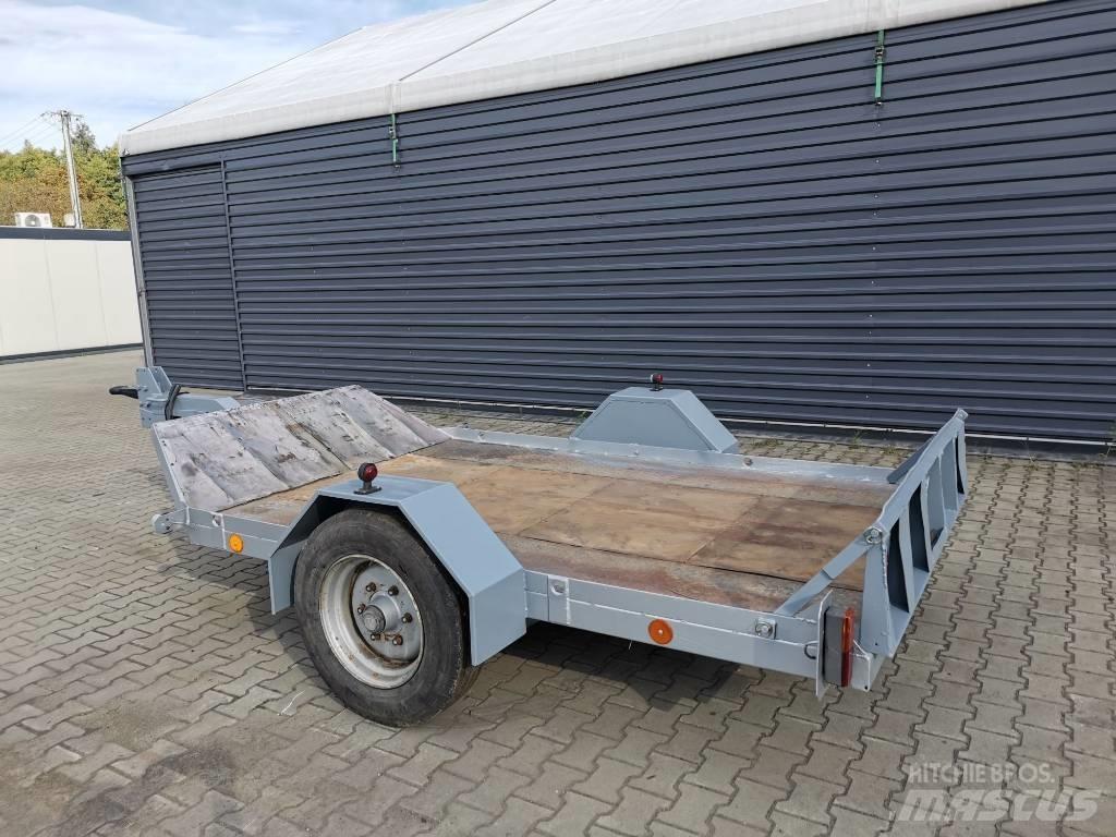  MOSS NUNE 38 Skeletal trailers