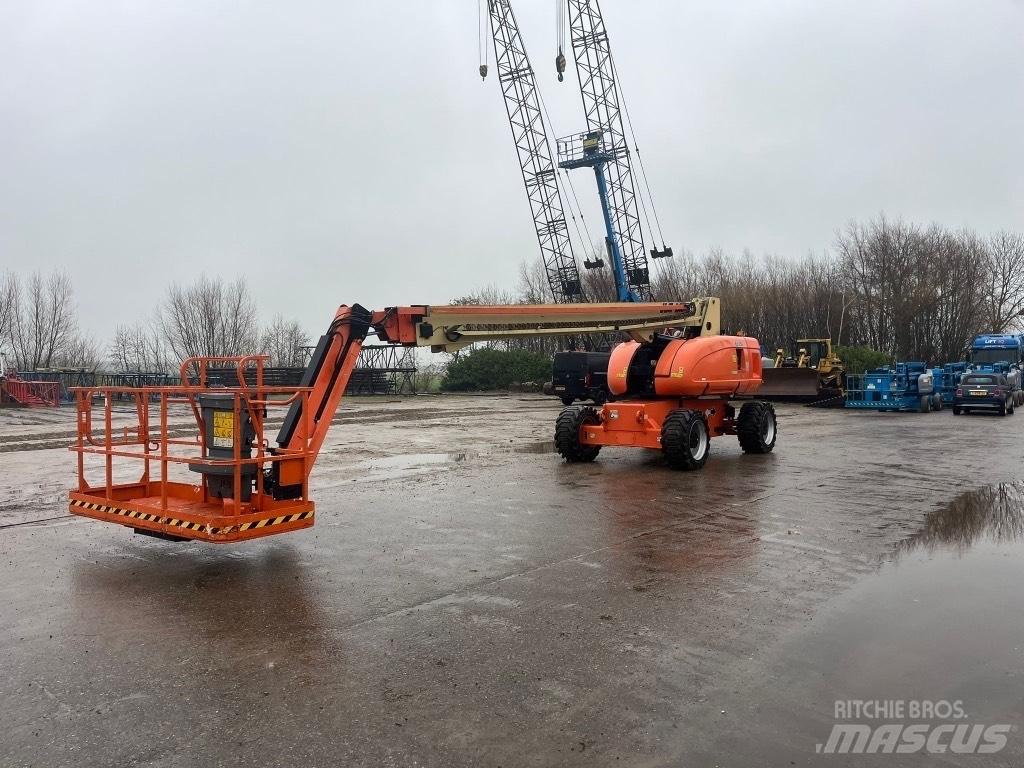 JLG 860 SJ Telescopic boom lifts