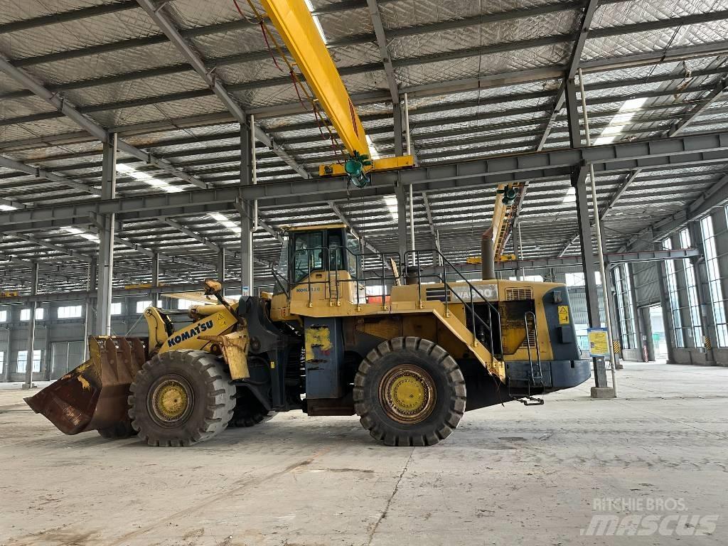 Komatsu WA 600 Wheel loaders