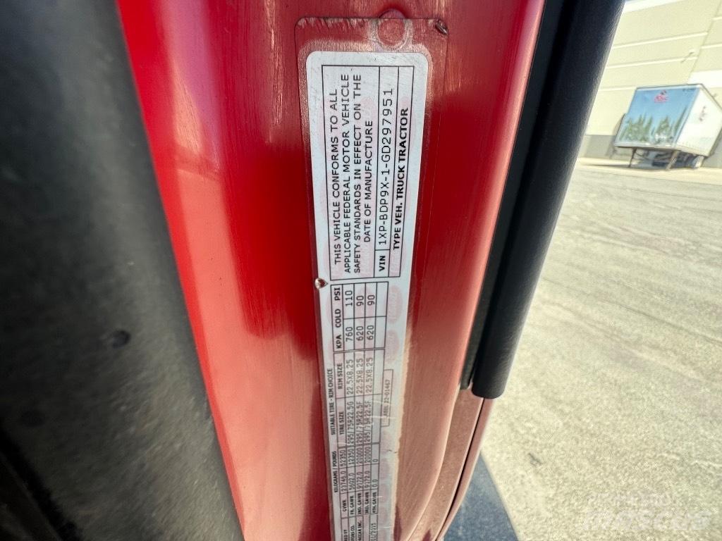 Peterbilt 579 Prime Movers