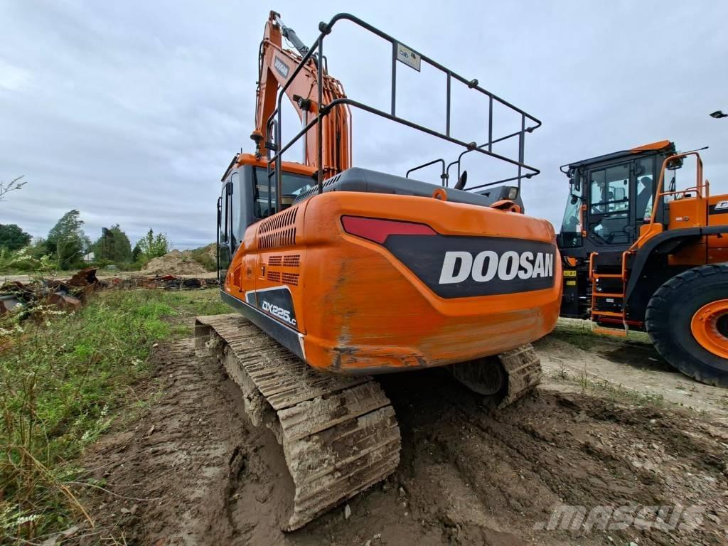 Doosan DX 225 LC-5 Crawler excavators