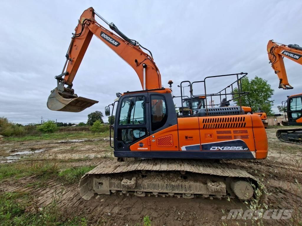 Doosan DX 225 LC-5 Crawler excavators
