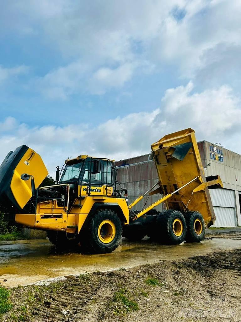 Komatsu HM 300-3 Articulated Haulers