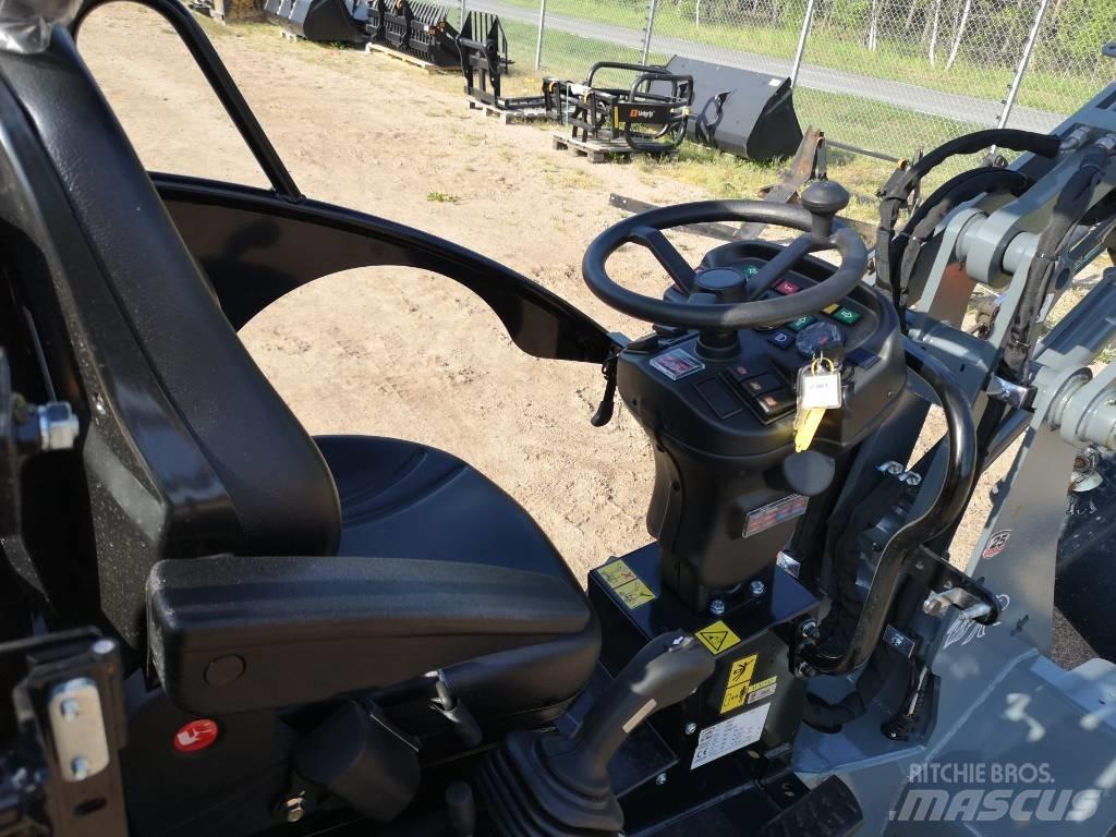 GiANT 1500 Multi-purpose loaders
