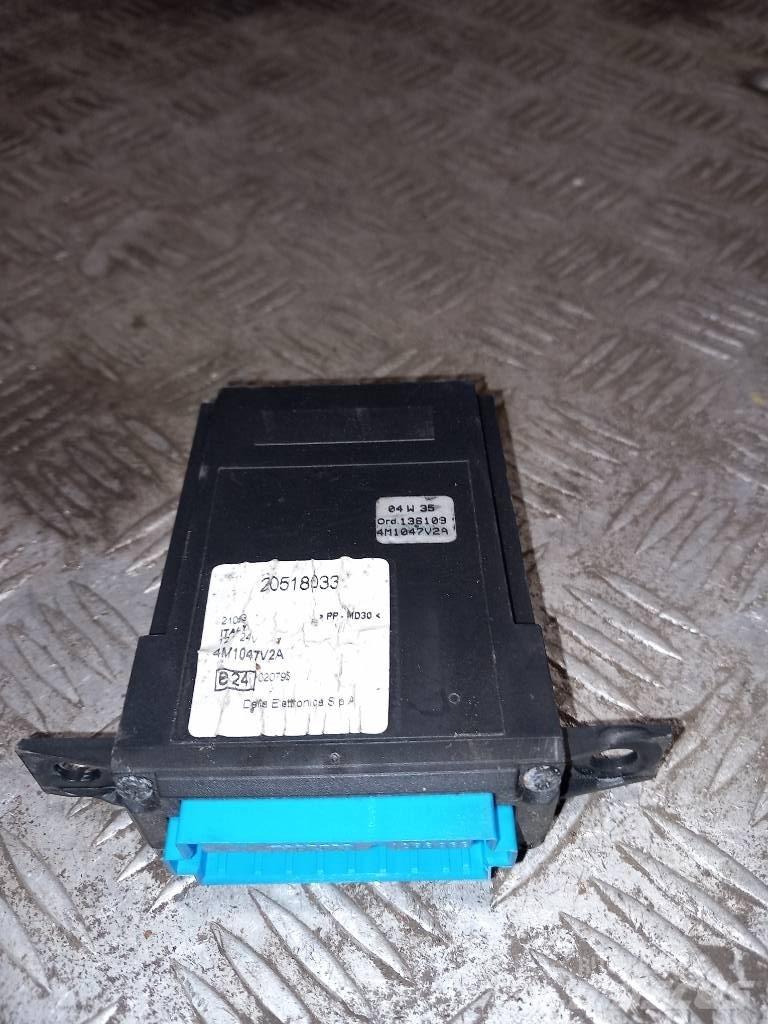 Volvo FH 12 20518033 Electronics