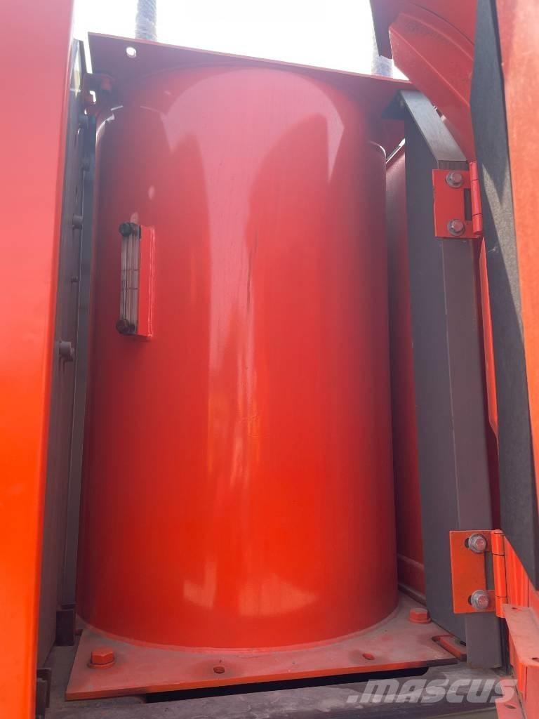 Hitachi ZX 240 Crawler excavators