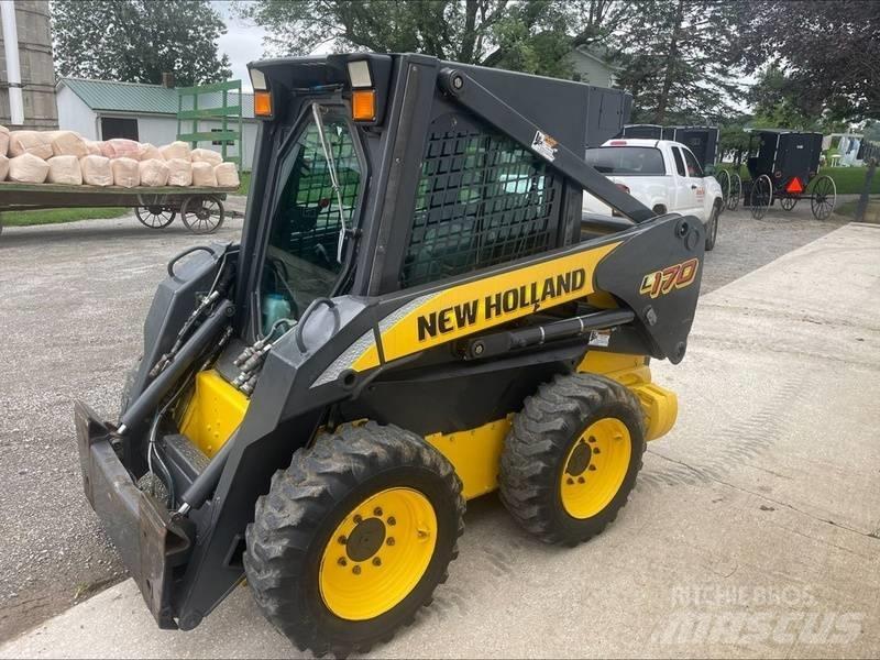 New Holland L 170 Skid steer loaders