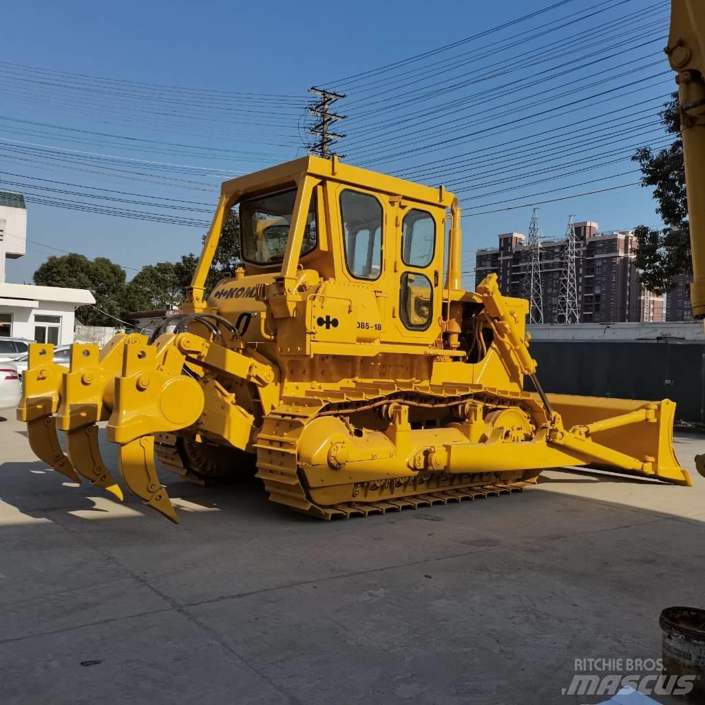 Komatsu D 85 Crawler dozers