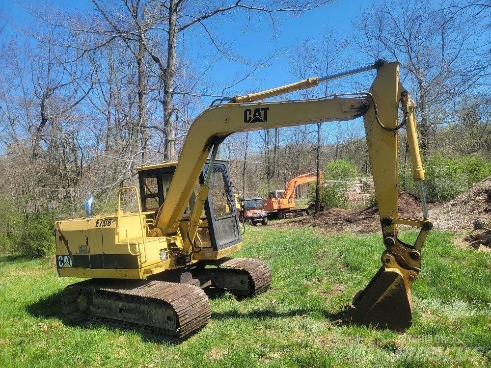 CAT E 70 B Crawler excavators