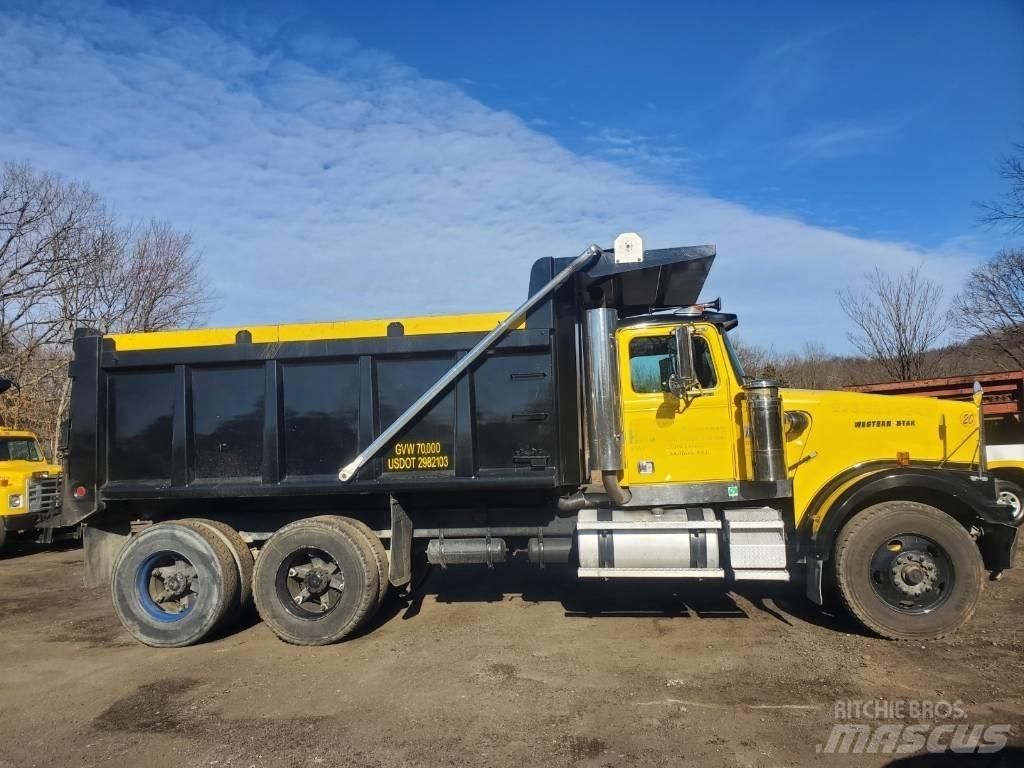 Western Star 4964-2 Tipper trucks