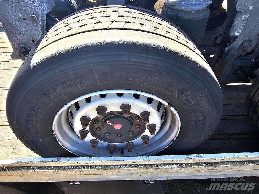 Goodyear T MAX Other components