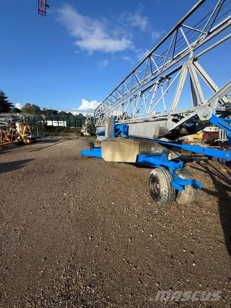 Benazzato 194S Self-erecting cranes