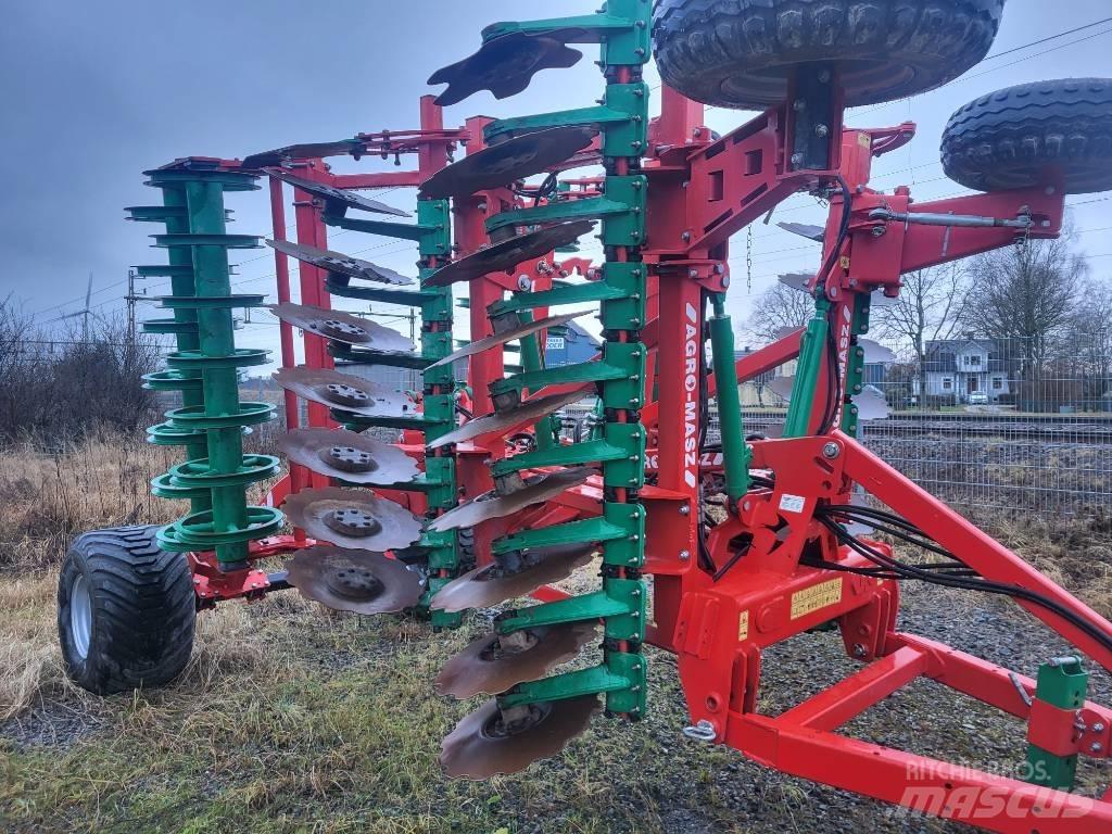 Agro-Masz BT40 Disc harrows