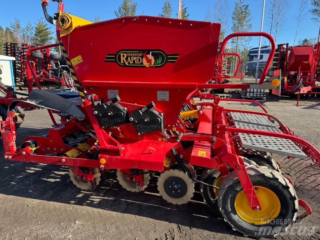 Väderstad Rapid 300C Combination drills