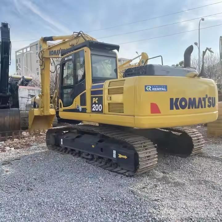 Komatsu PC200-8 Crawler excavators