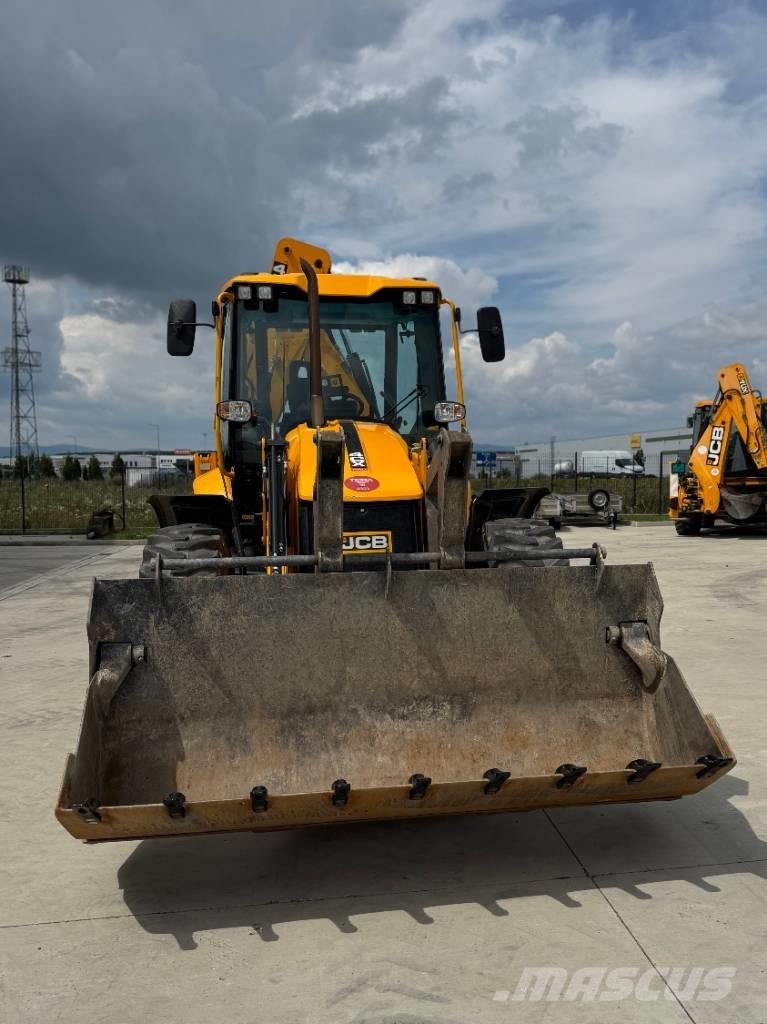 JCB 4 CX Pro Backhoe