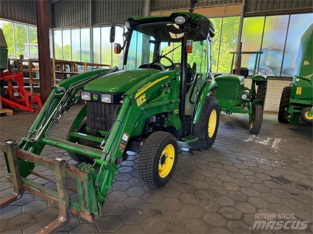 John Deere 3320 Farm machinery