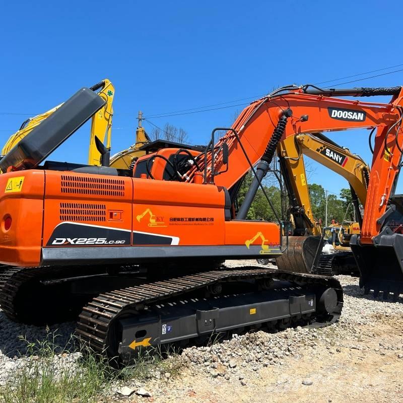 Doosan DX225-9C Crawler excavators