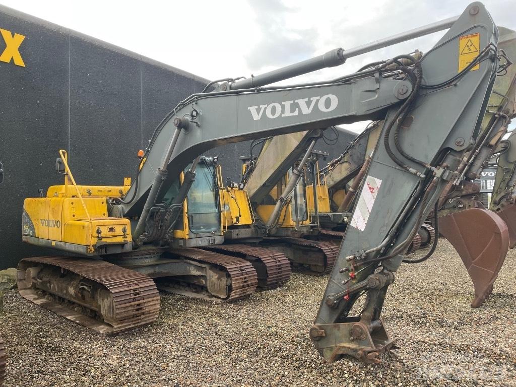 Volvo EC210B Crawler excavators