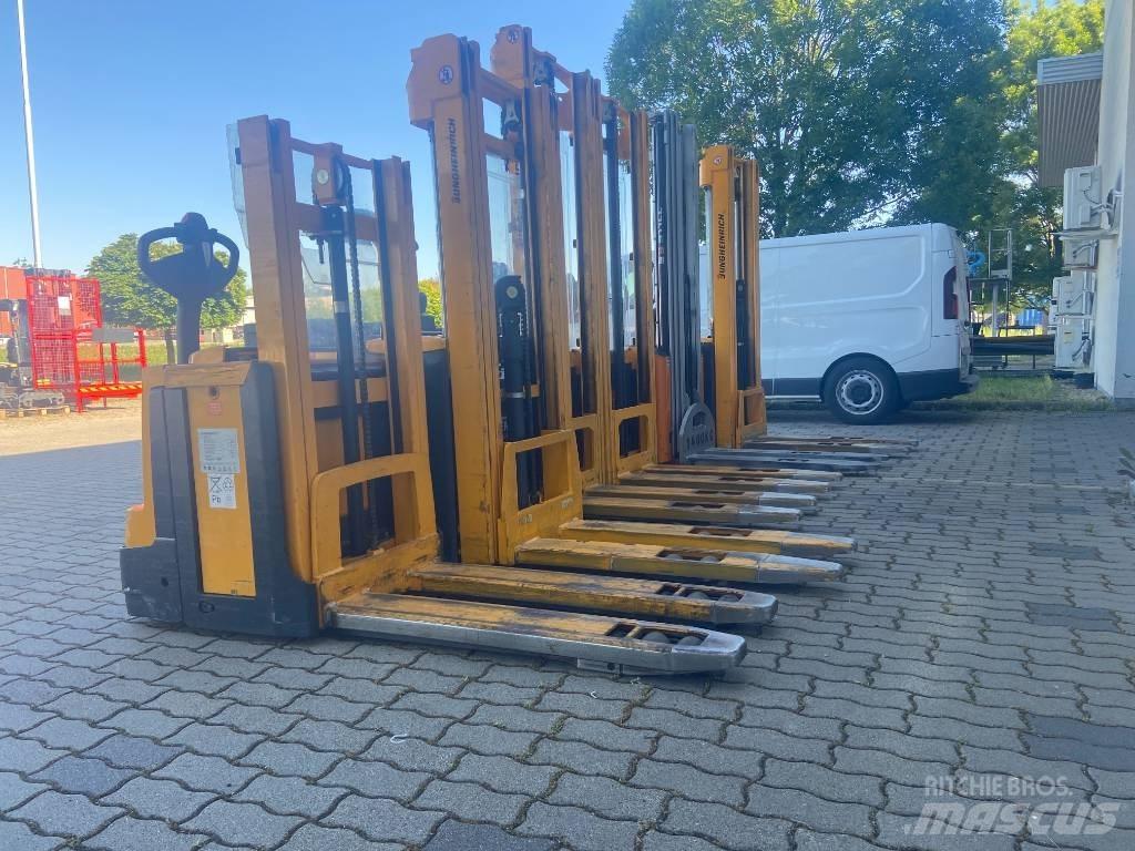 Jungheinrich EJC 110 Self propelled stackers