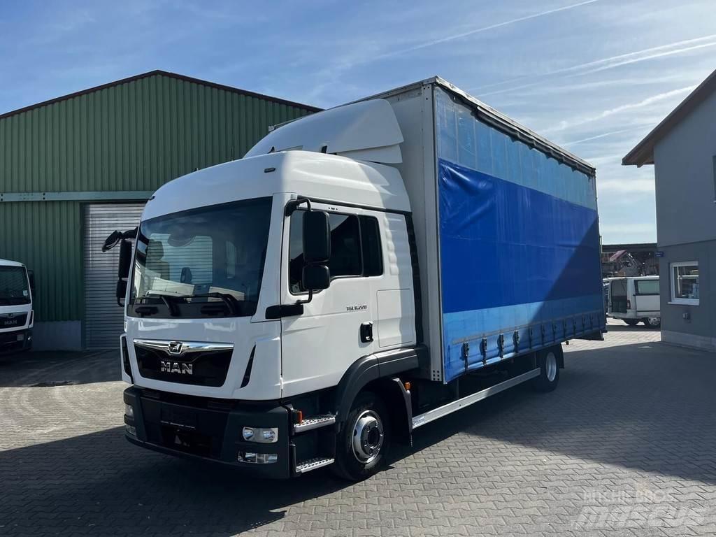 MAN TGL 8.220 Curtain sider trucks