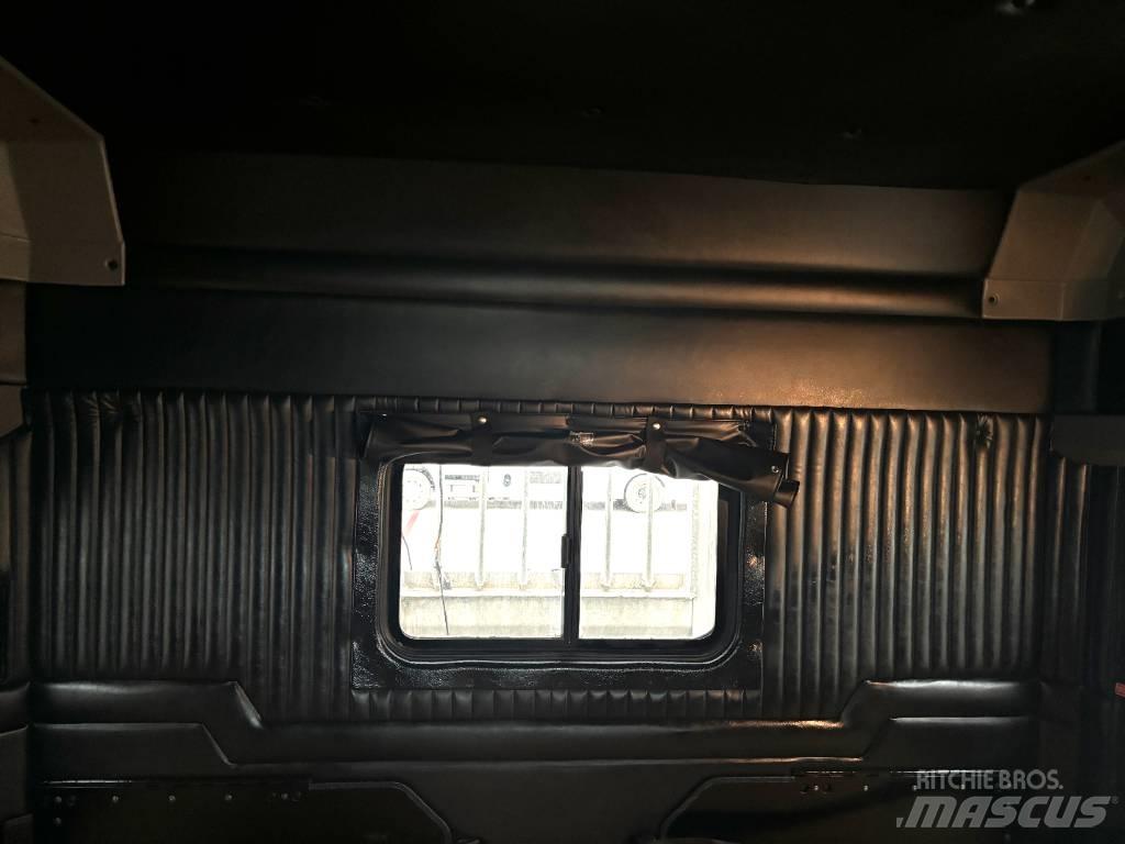 Kenworth T 800 Prime Movers
