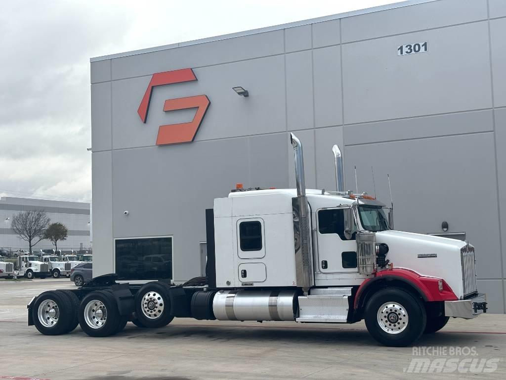 Kenworth T 800 Prime Movers