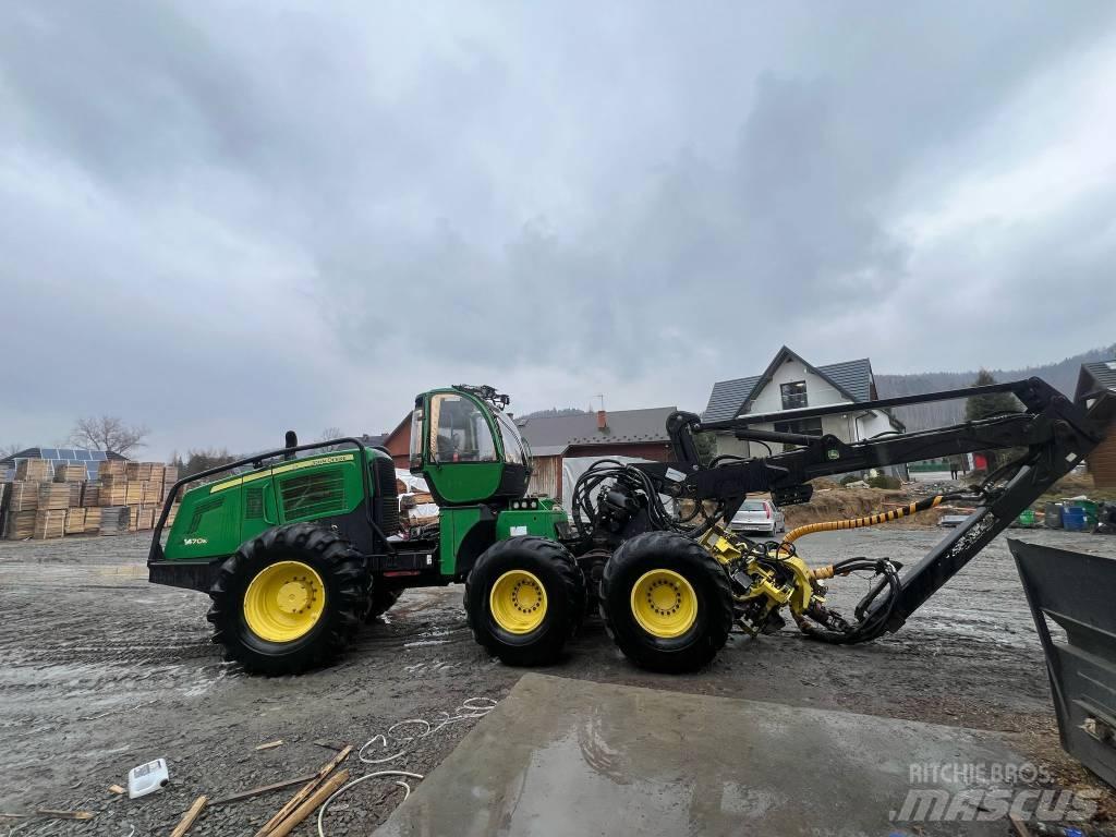 John Deere 1470 E Harvesters