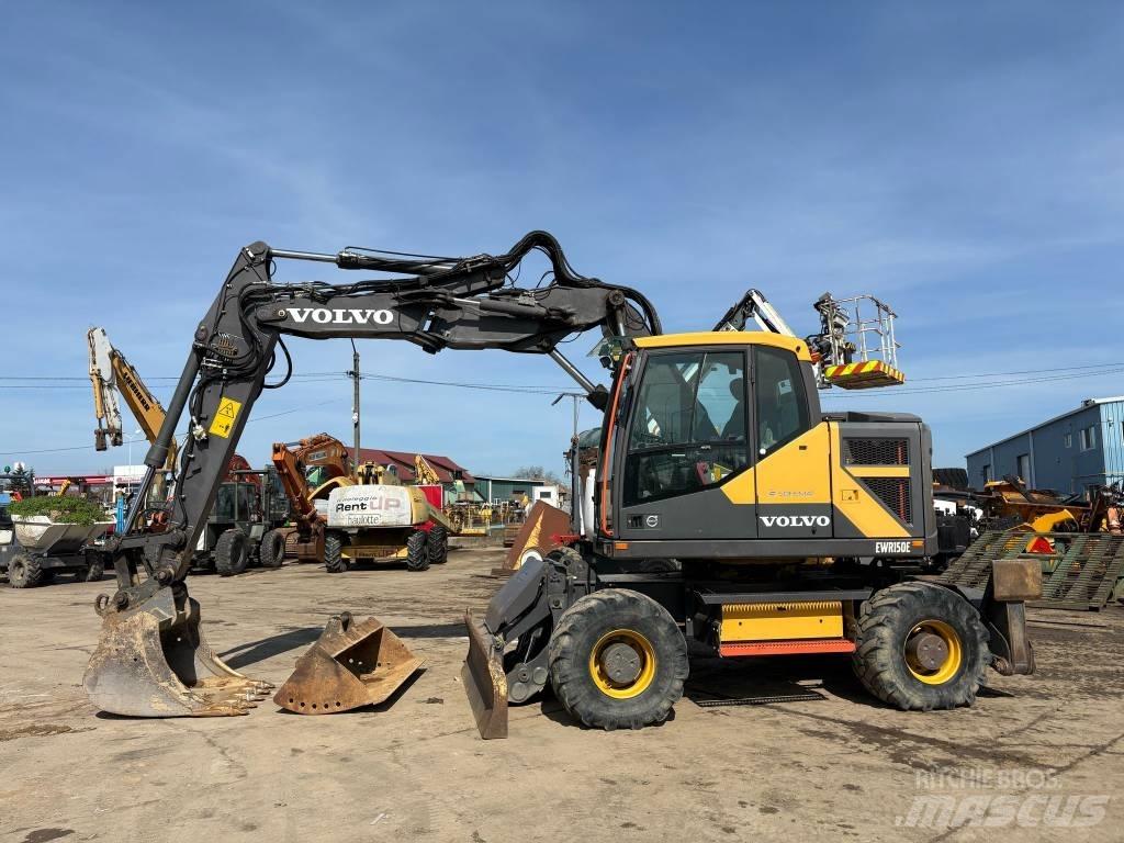 Volvo EW 150E Wheeled excavators