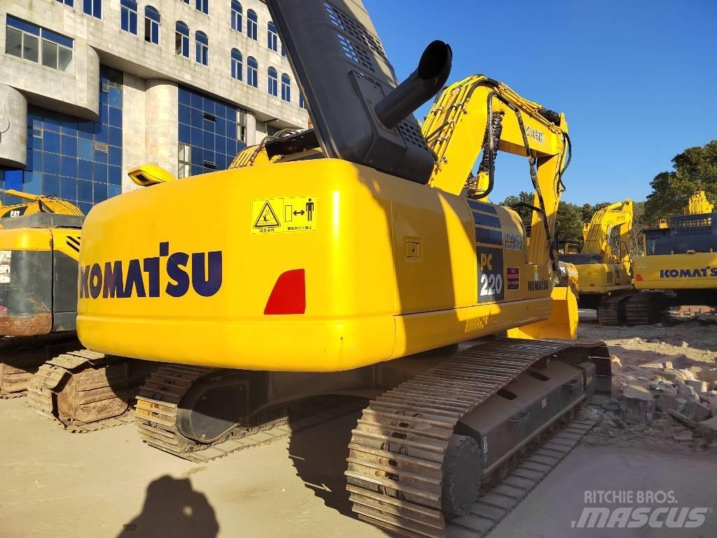 Komatsu PC220-7 Crawler excavators