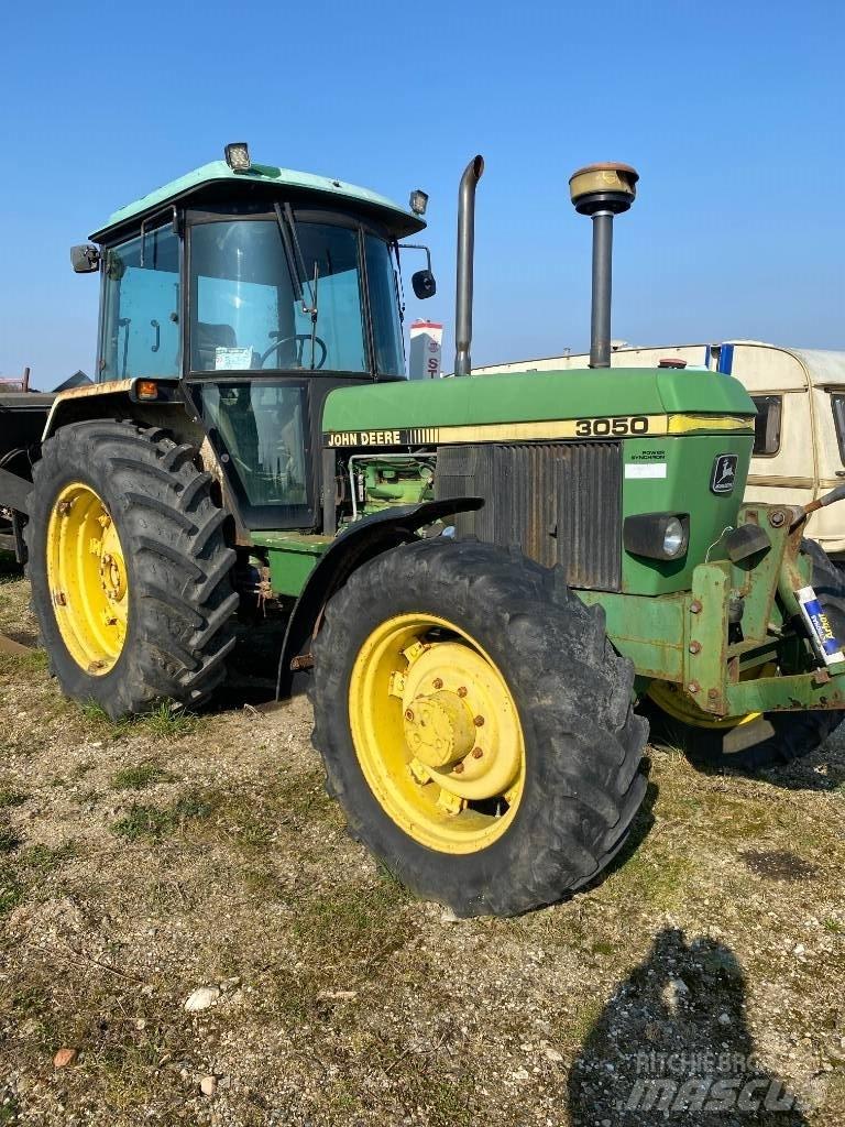John Deere 3050 4WD Tractors