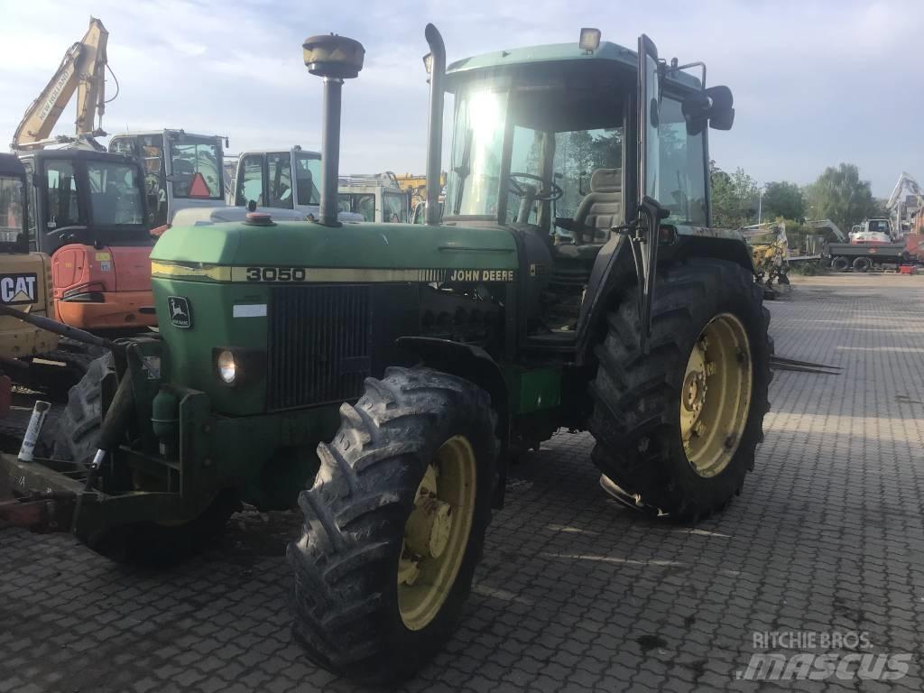 John Deere 3050 4WD Tractors