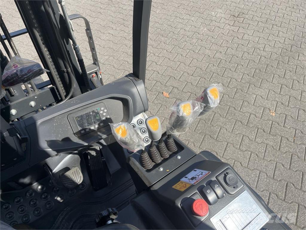 Bobcat B18NS Electric forklift trucks