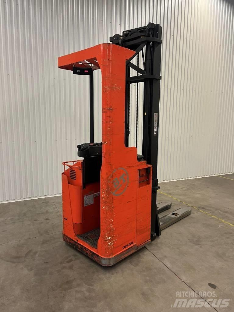 BT SPS1.6/3 Self propelled stackers