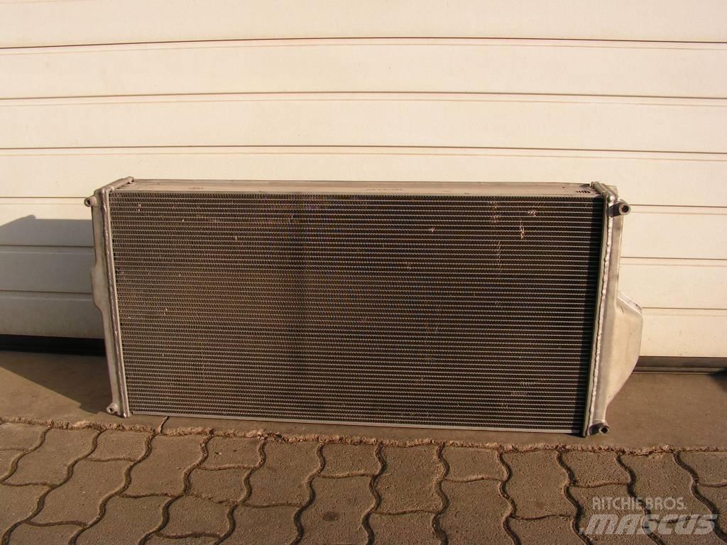 John Deere 8400R Radiators