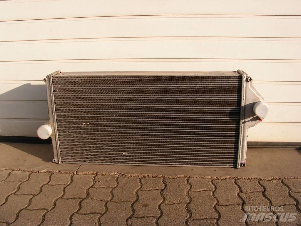 John Deere 8400R Radiators