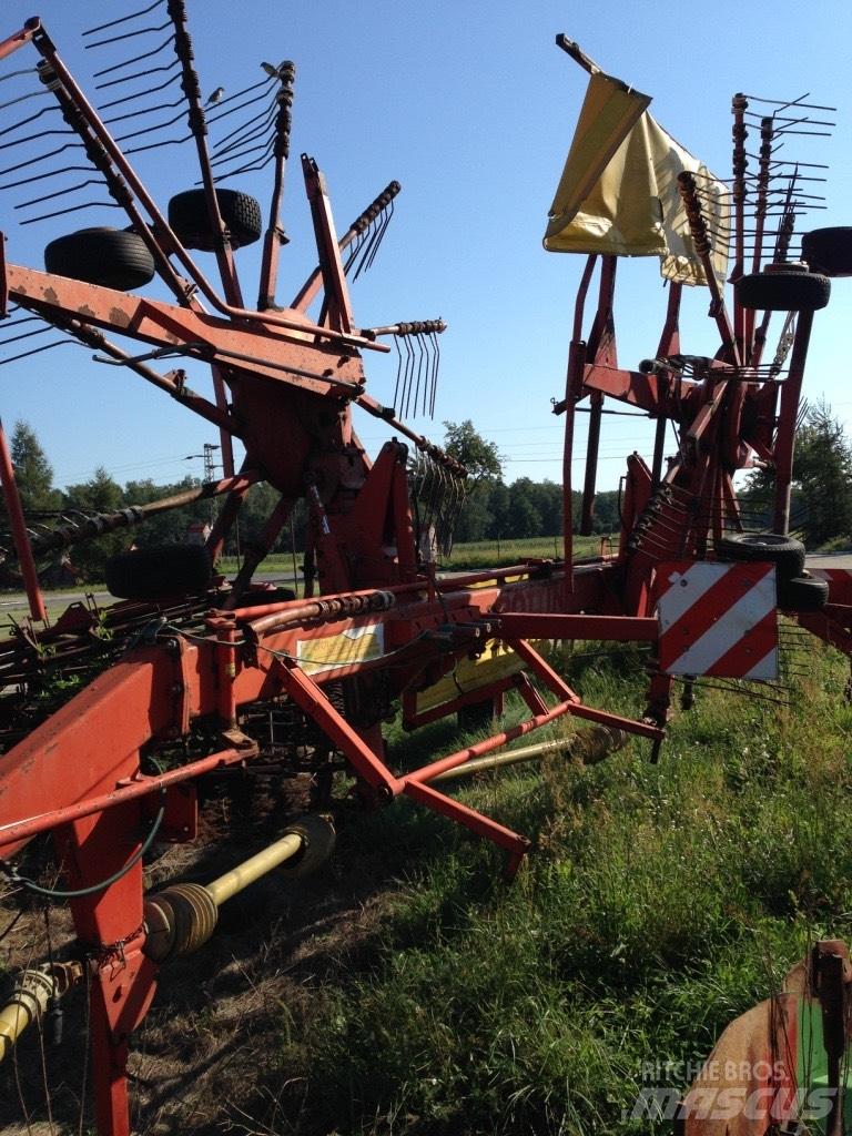 Pöttinger Top 800 Windrowers