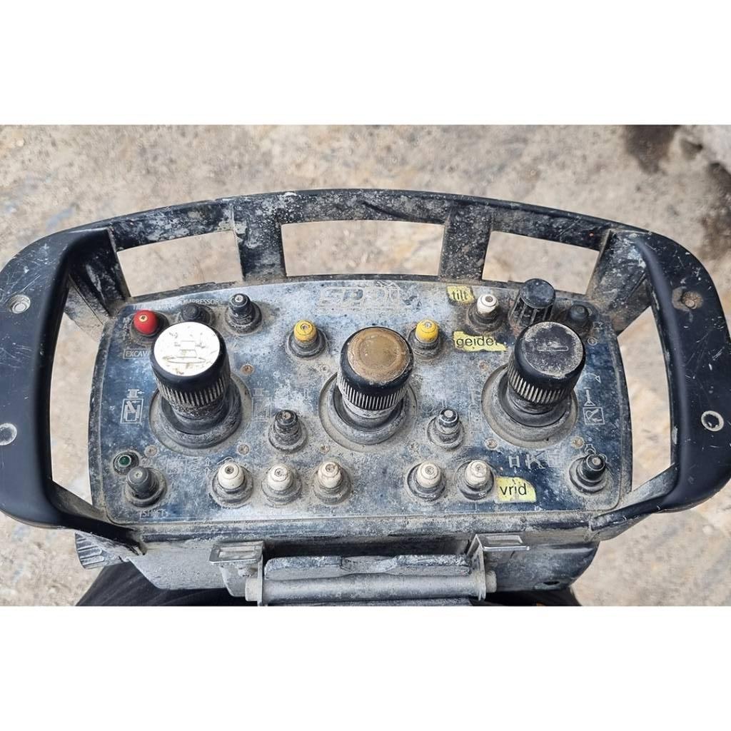 Volvo EC300 DT145 Drilling rigs