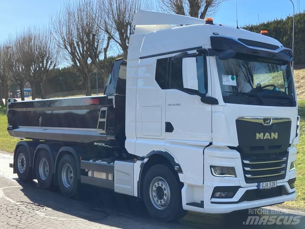 MAN TGX 35.520 Tipper trucks