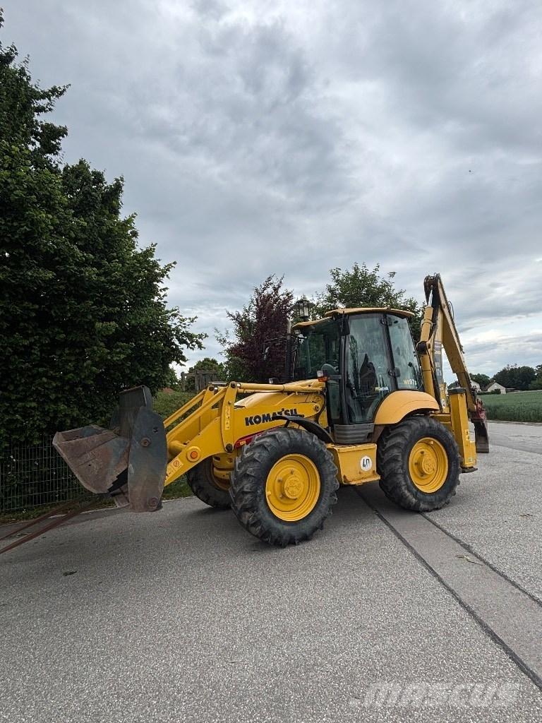 Komatsu WB 97 S Backhoe