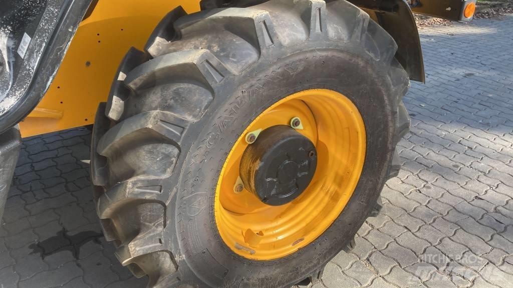 JCB 535 V 125 Telescopic handlers