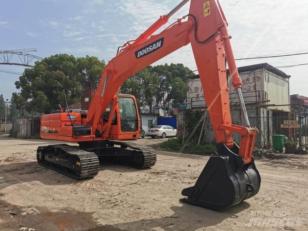 Doosan DX 225 LC Crawler excavators